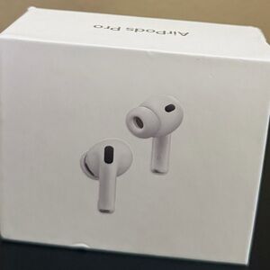 Apple AirPods Pro 3 with White Case